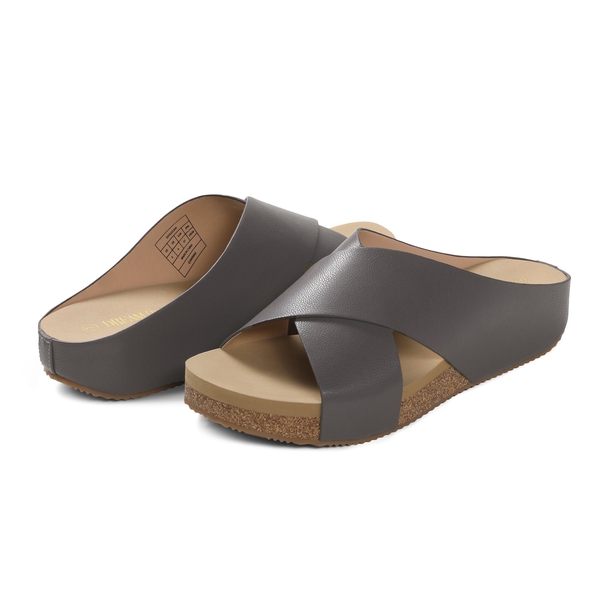 Platform Criss-Cross Flat Sandals - BROWN PU - 4